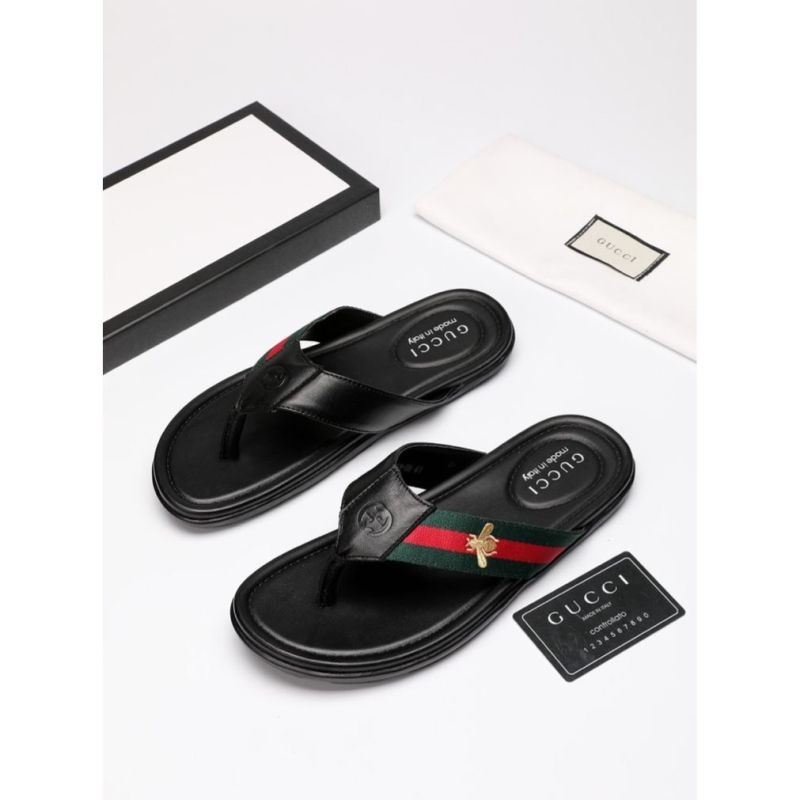 G*u*i slippers